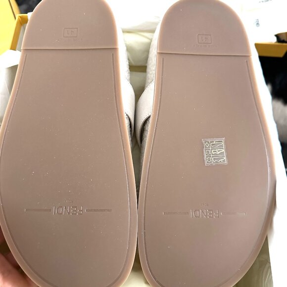 FENDI Feel FF Shearling  Buckled Sabots Mules Slides Flat Clog Sandals - Picture 15 of 16